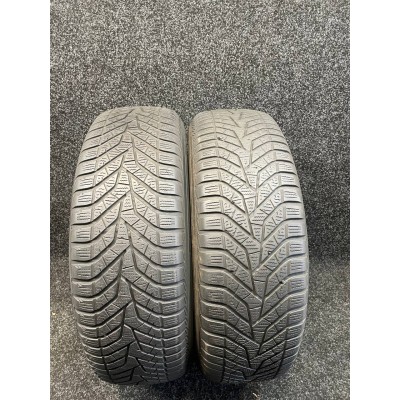 Шини Yokohama BluEarth Winter V905 245/70 R16 107T Б/У 5,5 мм
