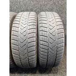 Pirelli Winter Sottozero 3 205/50 R17 93H XL Б/У 5 мм Pirelli Winter Sottozero 3 205/50 R17 93H XL Б/У 5 мм