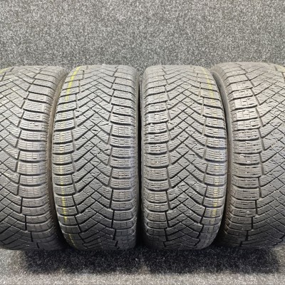 Шини Pirelli Ice Zero FR 225/50 R17 98H XL Б/У 8 мм