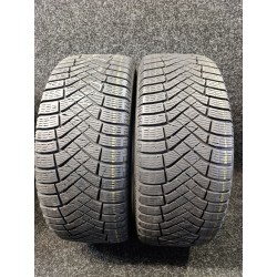 Pirelli Ice Zero FR 225/50 R17 98H XL Б/У 7 мм
