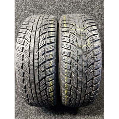 Шини Kumho I Zen RV KC15 215/70 R16 100T (шип) Б/У 8 мм