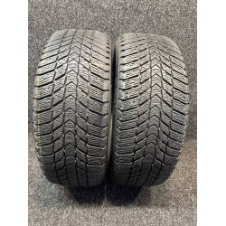 Nexen WinGuard Ice Plus WH43 215/55 R17 98T XL Б/У 7 мм Nexen WinGuard Ice Plus WH43 215/55 R17 98T XL Б/У 7 мм