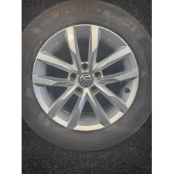 Volkswagen OEM 3G0601025 6,5x16 5x112 ET41 DIA57,1 (silver) Б/У